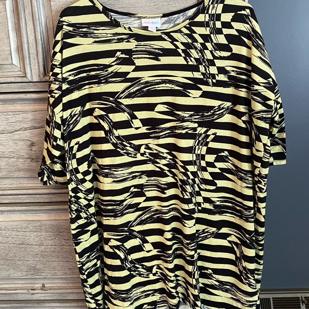 LuLaRoe Medium Irma